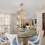 Villa V4 Galeao *